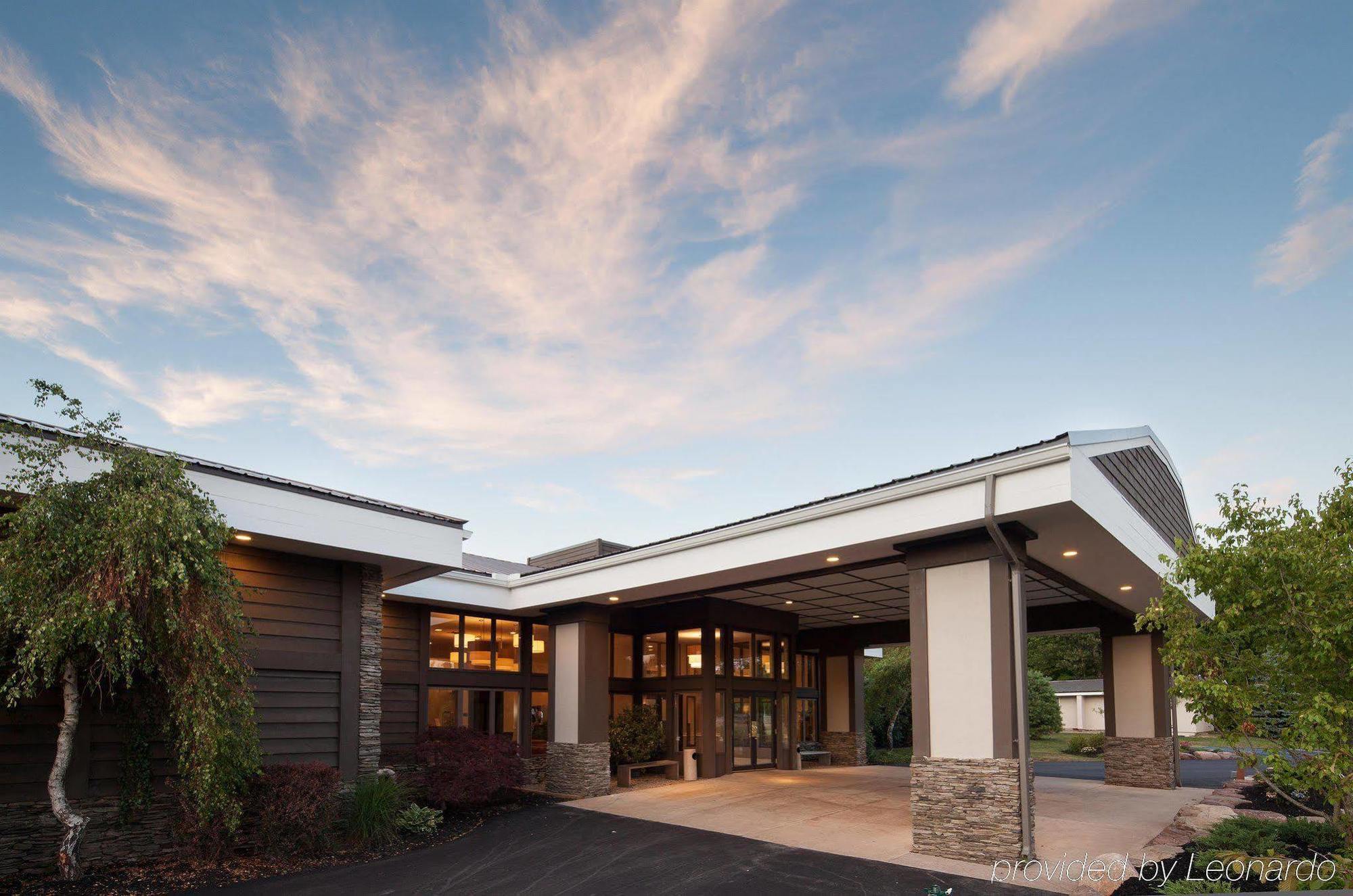 Ramada By Wyndham Rock Hill At Sullivan Center 외부 사진