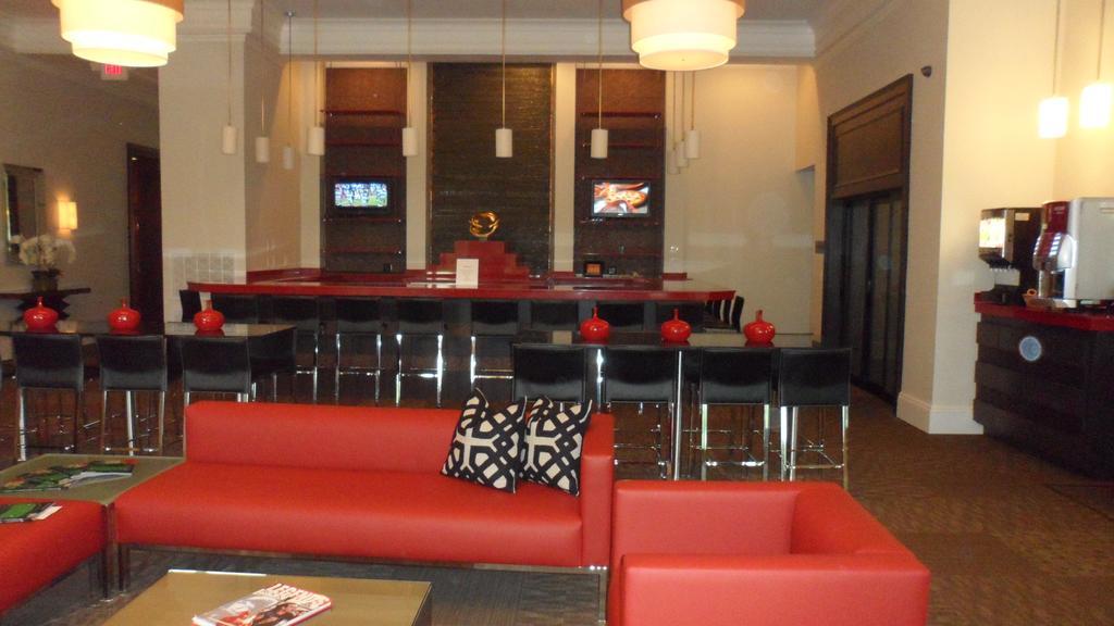 Ramada By Wyndham Rock Hill At Sullivan Center 외부 사진