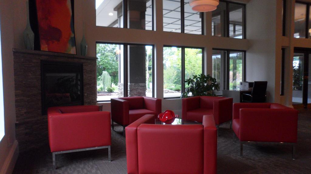 Ramada By Wyndham Rock Hill At Sullivan Center 외부 사진